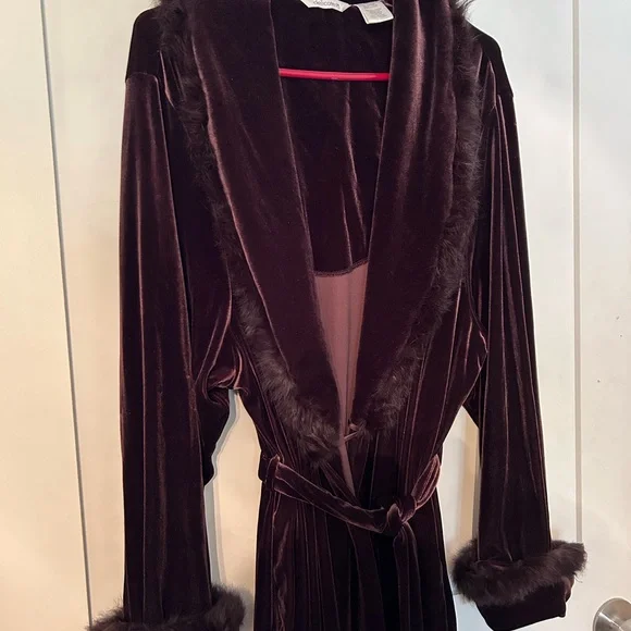 Vintage Brown Robe Faux Fur Collar/Cuffs - Picture 1 of 11